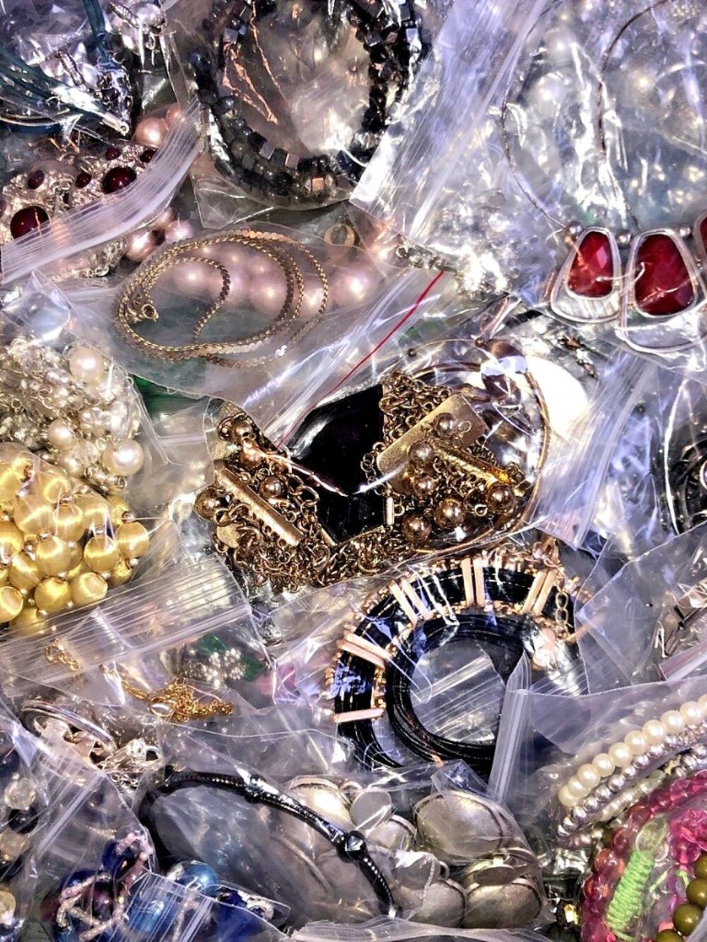 50 pcs RANDOM PICK costume Jewelry Lot, NO JUNK, pictures as SAMPLE - Picture 3 of 4